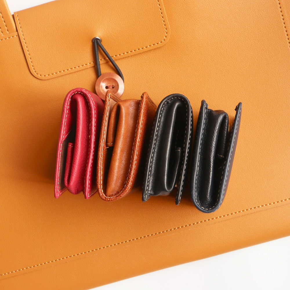 
                  
                    Petit Porte Monnaie Rouge Rouge
                  
                