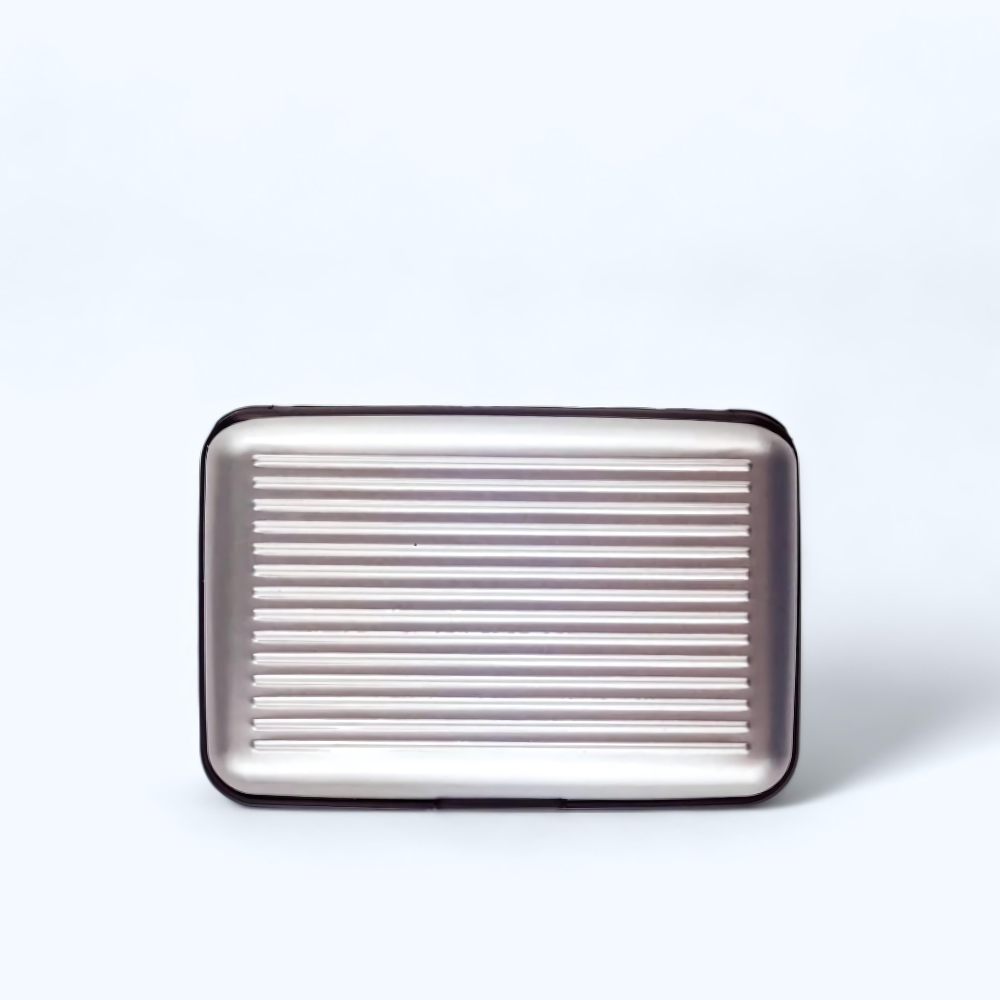 
                  
                    Porte Carte Bancaire Plastique Rigide Argent
                  
                